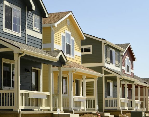 220216102235-us-affordable-single-family-homes-file-restricted