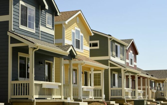 220216102235-us-affordable-single-family-homes-file-restricted